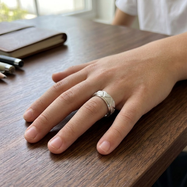 Triangle Design Silver Ring 925