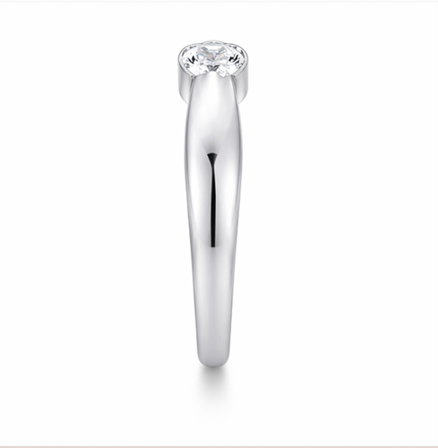 Classic Round Solitaire Ring in 925 Sterling Silver