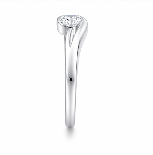 Elegant Wave Solitaire Ring in 925 Sterling Silver