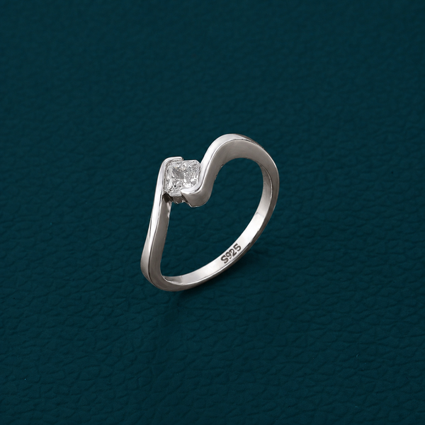 Elegant Princess Cut Curve Ring in 925 Sterling Silver