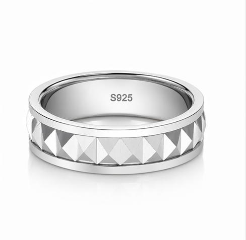 Studded Pyramid Pattern 925 Sterling Silver Ring