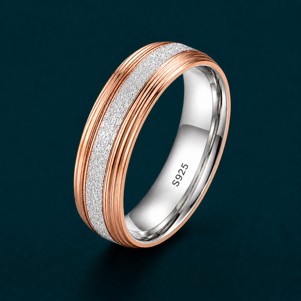 Elegant Two-Tone Textured Ring