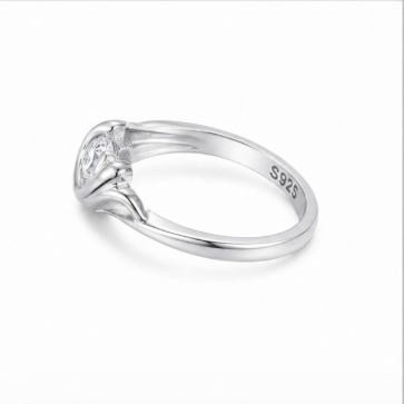 Elegant Floral Wave Solitaire Ring in 925 Sterling Silver