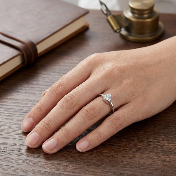 Elegant Heart-Cut Solitaire Ring in 925 Sterling Silver | Minimal